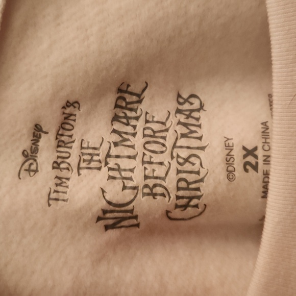 NWT! Disney nightmare sweatshirt goth - Picture 4 of 8